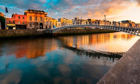 Dublin Top Ten Hapenny Bridge Bg